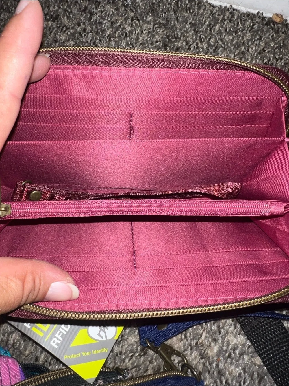 Travelon wallet